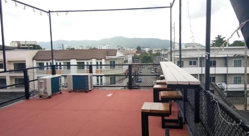 The 25 Hostel Hat Yai Esterno foto
