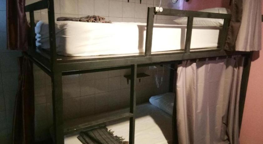 The 25 Hostel Hat Yai Esterno foto