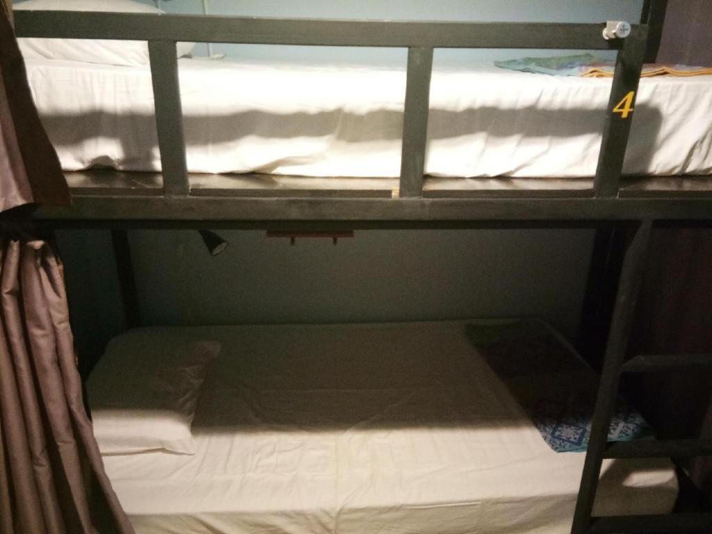 The 25 Hostel Hat Yai Esterno foto
